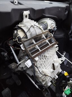 Peugeot 308 kurenie - 3