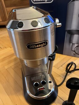 Kavovar Delonghi Nespresso Dedica Style - 3