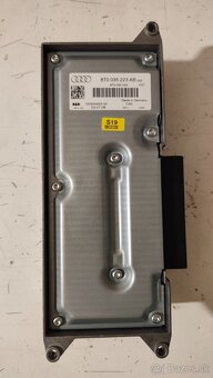 Zosilňovač 8T0035223AB - 3