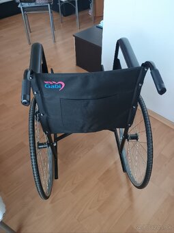 Skladací invalidný vozík - 3