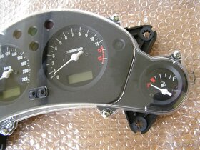 Tachometer Honda CBF600 - 3
