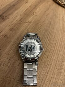 Damske hodinky 10€ - 3