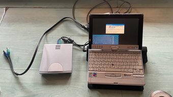 Fujitsu Siemens lifebook P1510 - 3