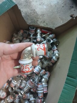 Rozne velkosti Spojky na podlahové kúrenie - 3