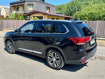 Mitsubishi Outlander 2.0MIVEC 4x4 Automat 2019 - 3