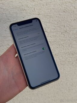Apple iPhone XR 64GB Biely - 3