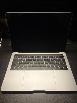 Predám MacBook Pro - 3