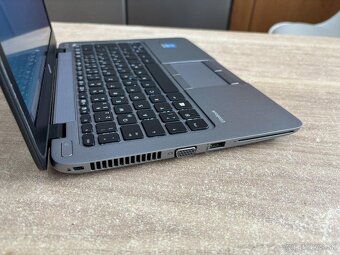 #012 - HP EliteBook 820 G2/i7 5600U/16GB/256GB SSD/W10 - 3