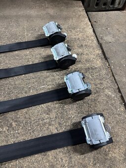 Audi a6c6 bezpečnostné pásy predok/zadok - 3