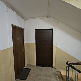 Ponúkam na predaj 1-izbový byt na ul. Čsl.Armády Trebišov - 3