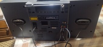 Rádiomagnetofon z CD značky Aiwa - 3