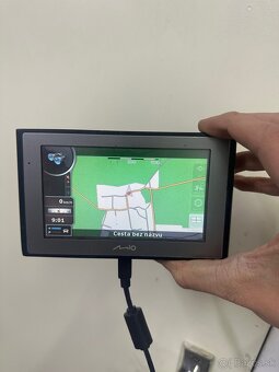 Predám GPS navigáciu Mio Moov 580 - 3