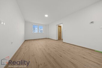 PLUS REALITY| Trojizbové byty v obci Trstice na predaj - 3