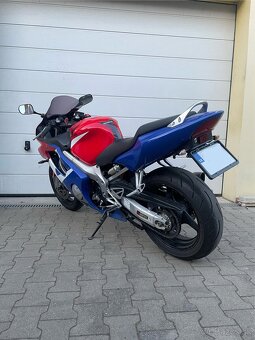 Honda CBR 600F - 3