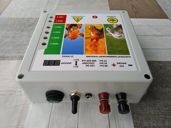 Ohradník, oplotok, solár 12V/230V 15J - 3