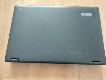 predám notebook Acer extensa 5635 / 4gb ram /250gb hdd - 3