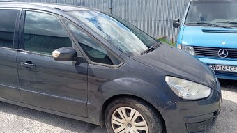 Ford Galaxy 7 miestny - 3