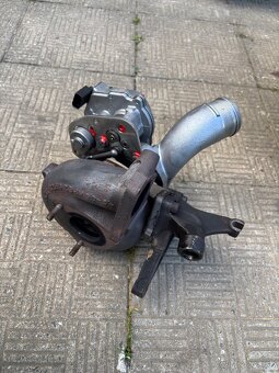 Turbo Audi A6 c6 3.0 TDI - 3
