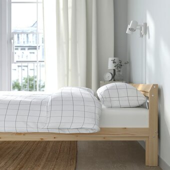 Postel IKEA Neiden s rostom aj matracom - 3