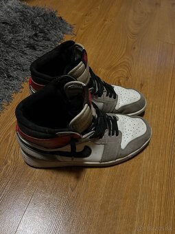 JORDAN 1 RETRO HIGH "LIGHT SMOKE GREY " - 3