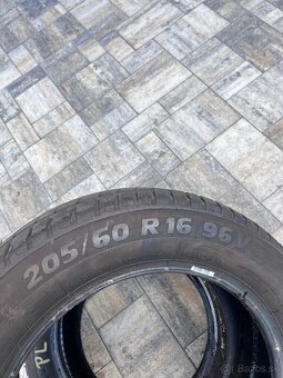 Letne pneumatiky 205/60 r16 30€ komplet - 3