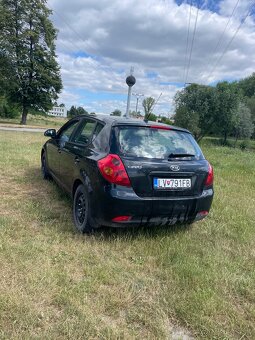 Kia Ceed - 3