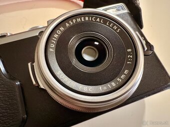 FUJIFILM X70 - 3