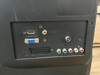 Toshiba LCD COULOR TV - 32 "Toshiba 32AV833G - 3