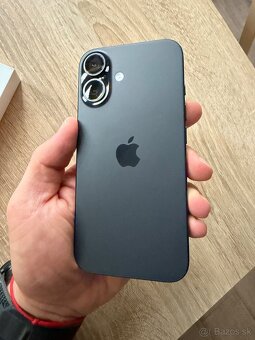 iPhone 16 256GB - 3