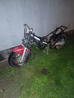 Suzuki GSX600 1992 - 3