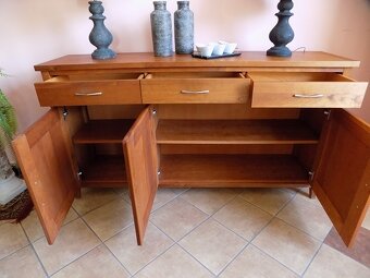 Komoda z masívu - 3