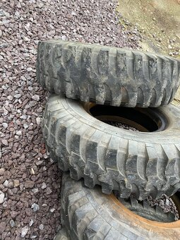 Pneumatiky 10,50-16 - 3