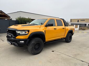 DODGE RAM 5,7 HEMI - 3