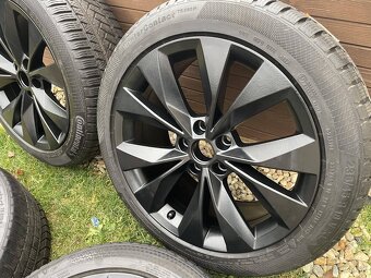 CASSIOPEIA  SCHWARZMATT  Orig.skoda Superb 3V 5x112  8j x18  - 3