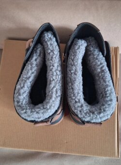 Dievčenské cizmy-32-nove - 3