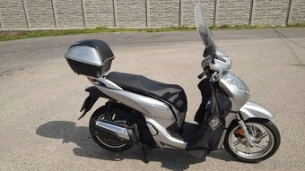 Honda SH300A, r.v. 2017, naj. 7900km - 3
