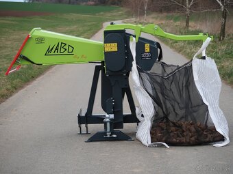 Štiepkovač špalíkovač za traktor s řemenovým převodem - 3