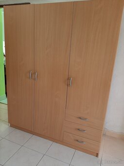 Šatníková skriňa - 3