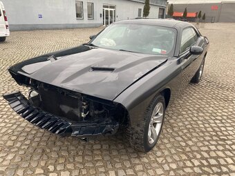Dodge Challenger 3.6 novy model 2015 r.v - 3