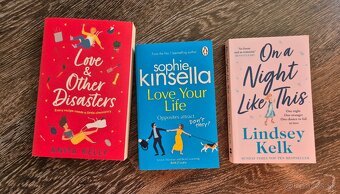3 x anglicka kniha od Sophie Kinsella - 3