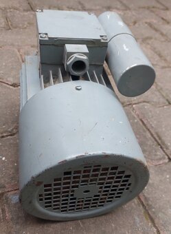 Motor 220V 0,55kW - 3