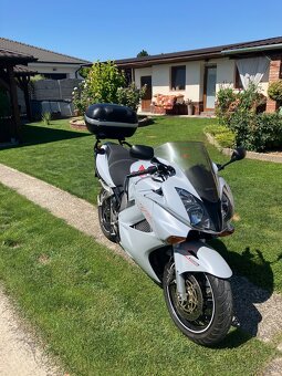 Honda VFR 800 Vtec - 3