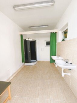 Prenájom komerčného priestoru 236 m² – Dúbravka - 3