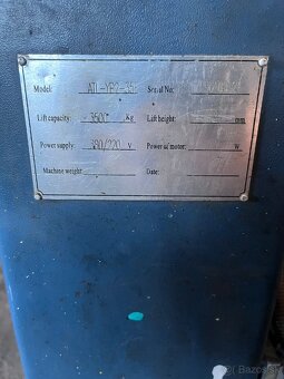 Dvojstlpový zdvihák 3.5t hydraulický - 3