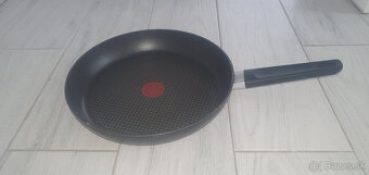 Kvalitný liatinový hrniec 5l - 3