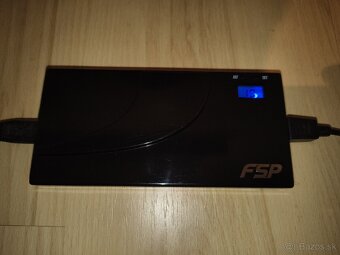 Univerzálny adaptér pre notebooky FSP - 3