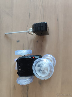 Pretáčacie RC autíčko - 3