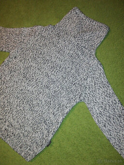 Elegantný detský sveter - 3