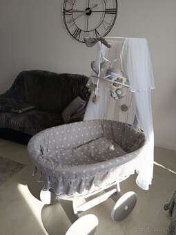 Postieľka ,kolíska - 3