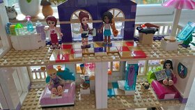 Veľké LEGO Hotel Grand - 3